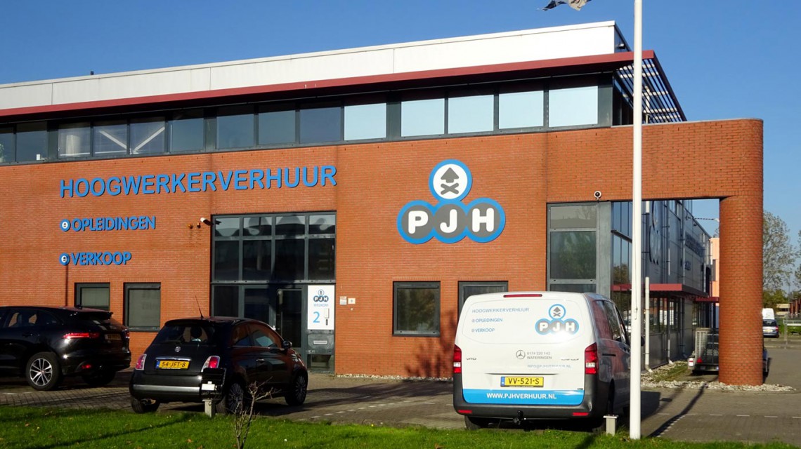 PJH Verhuur gevel 1