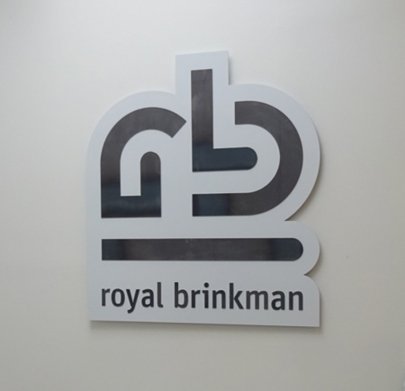 RoyalBrinkmanStaallogo009